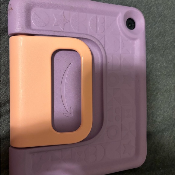 Barely used Amazon fire kids tablet comes with charger. OBO - Picture 2 of 3